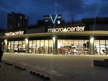 Macrocenter